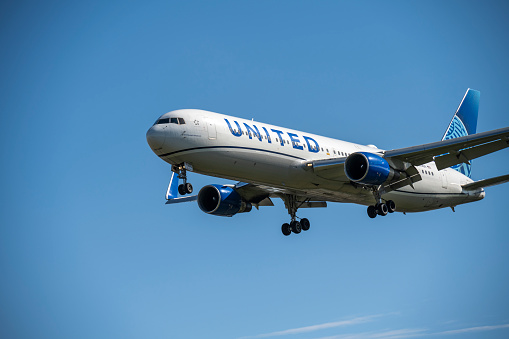 A United Airlines Boeing 767-300 approaches London Heathrow Airport.