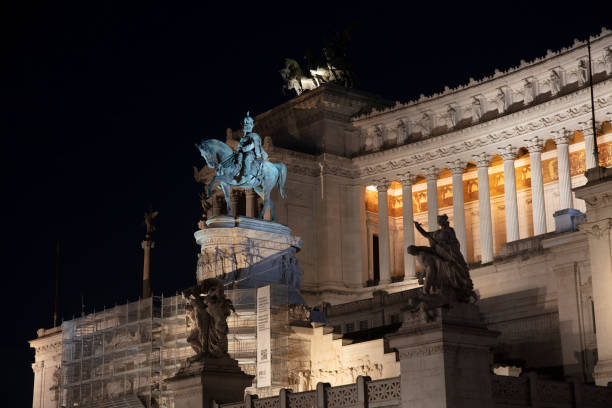 istock Sculptures on Altare della Patria - night 1661813478