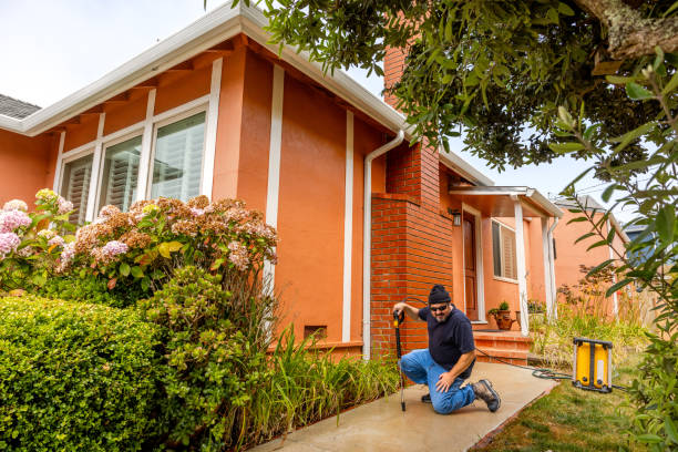 istock Power Washing Home 1661874910