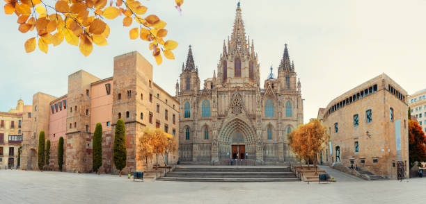 gotischen viertel von barcelona - christian quarter stock-fotos und bilder