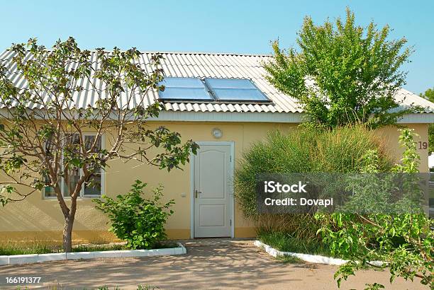 太陽光システムの屋上 - グリーンテクノロジーのストックフォトや画像を多数ご用意 - グリーンテクノロジー, コレクション, ソーラーパネル