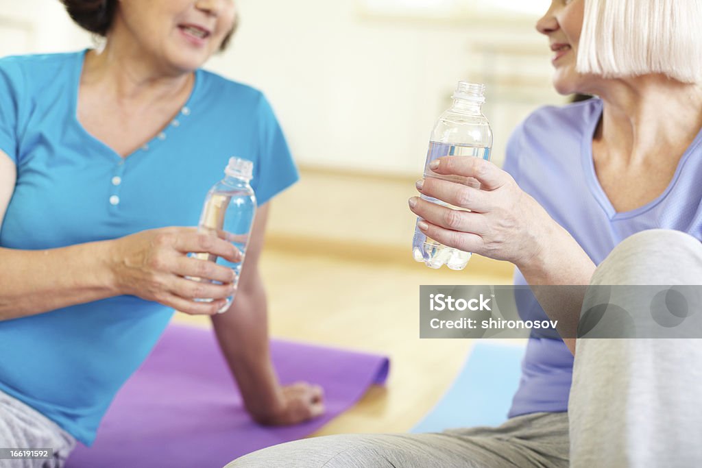 Agua potable - Foto de stock de Abuela libre de derechos