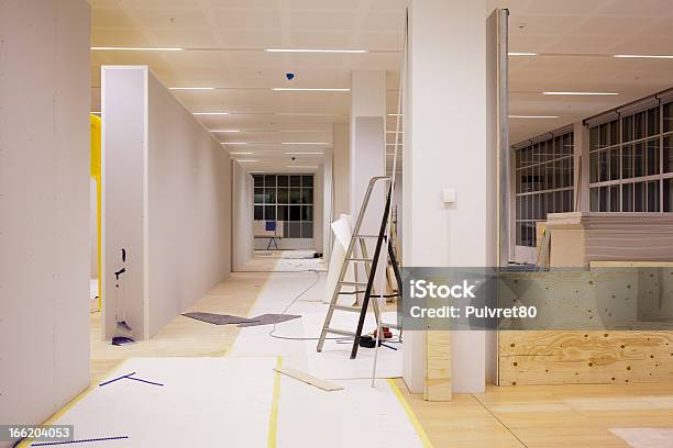 Renovierte Büro Stockfoto und mehr Bilder von Renovierung - Konzepte - Renovierung - Konzepte, Büro, Geschäftsleben