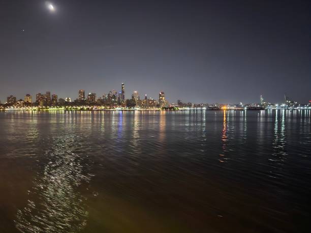 istock Night Manhattan Brooklyn Bridge Skyline Skyscrapers New York 1662043225