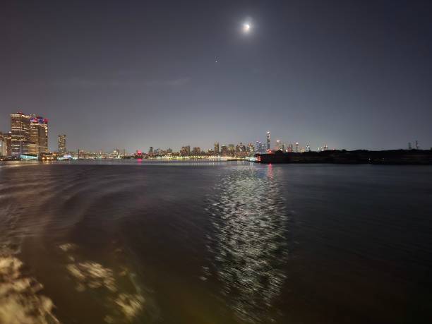 istock Night Manhattan Brooklyn Bridge Skyline Skyscrapers New York 1662043741