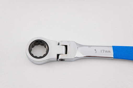 chromed steel combination ratcheting wrench