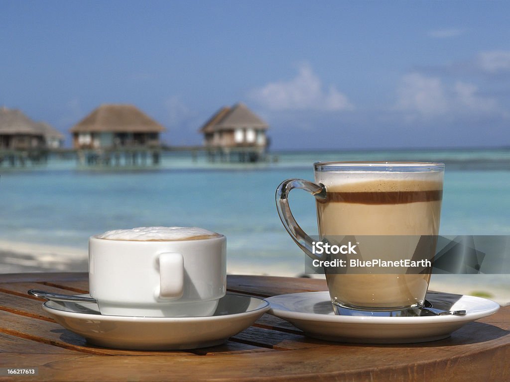 Café sur la plage en journée ensoleillée - Photo de Plage libre de droits