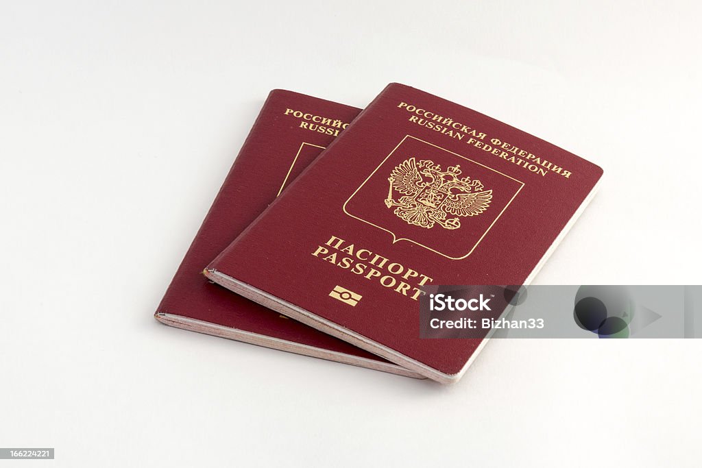 Два русских паспорта - Стоковые фото Аэропорт роялти-фри