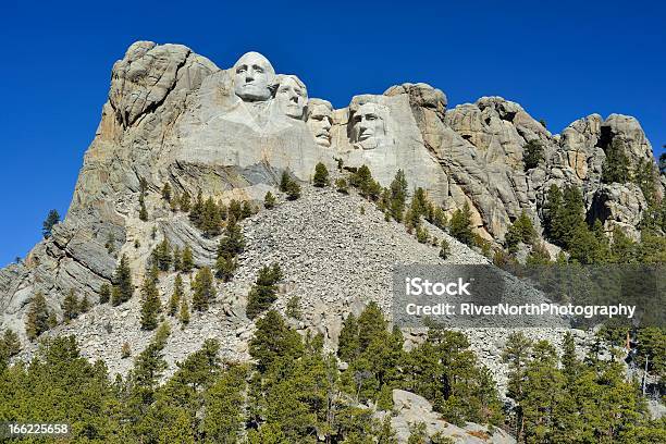 Foto de Monumento Nacional Monte Rushmore e mais fotos de stock de Dia dos Presidentes - Dia dos Presidentes, Monumento Nacional de Mt Rushmore, Dakota do Sul