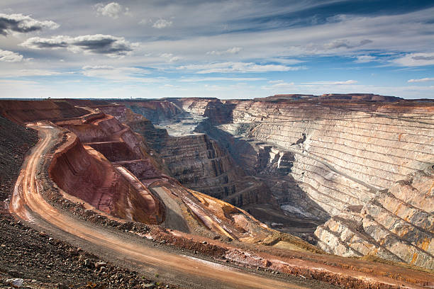 Super Pit Gold Mine in Australia Kalgoorlie, Western Australia. Australia's largest open cut gold mine. nugget photos stock pictures, royalty-free photos & images