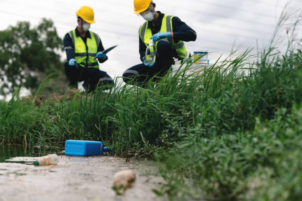 istock Take samples of water contaminated with environmental toxic waste or suspected sources of pollution. 1662357736