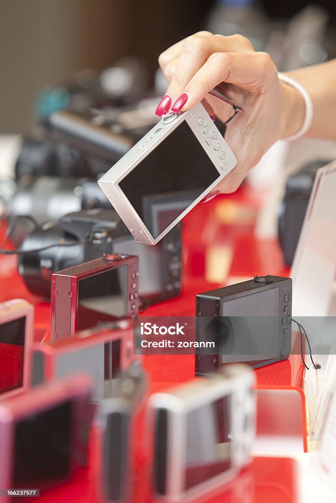 Compras para cámara - Foto de stock de Actividad comercial libre de derechos