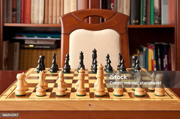 木製のチェスフィギュア - ゲームのストックフォトや画像を多数ご用意 - ゲーム, コンセプト, チェス