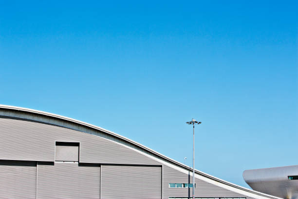 istock Curved roof and blue sky 166272422