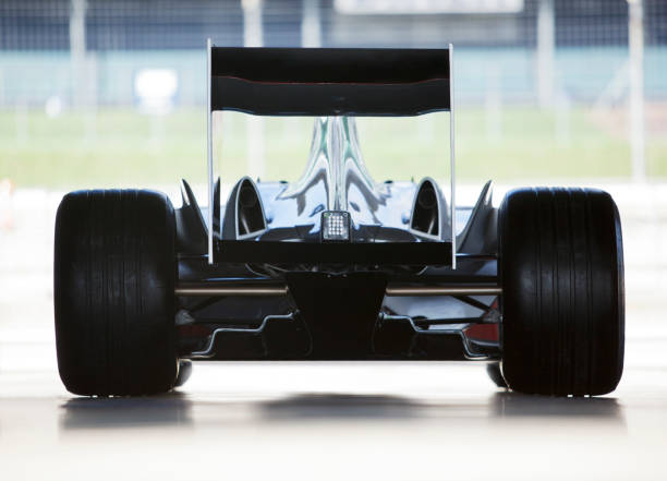 istock Race car sitting in garage 166272801