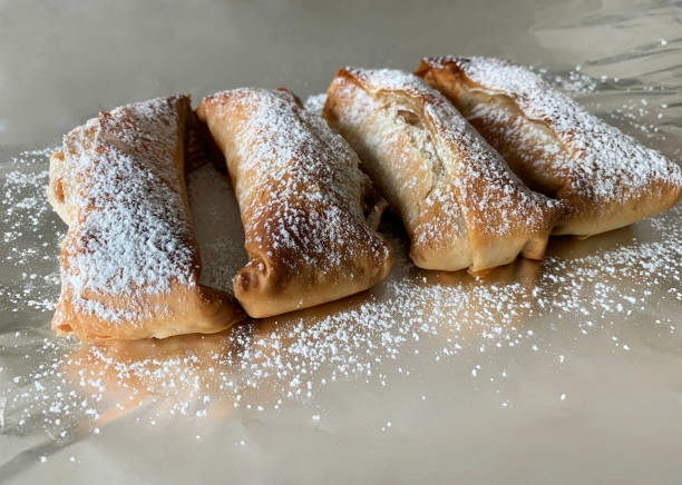 istock Homemade Apfelstrudel. 1662870999