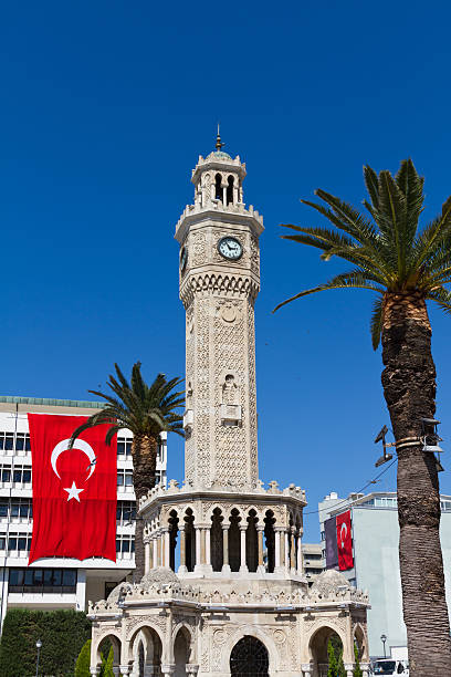 torre del reloj de izmir - izmir turkey konak clock tower fotografías e imágenes de stock