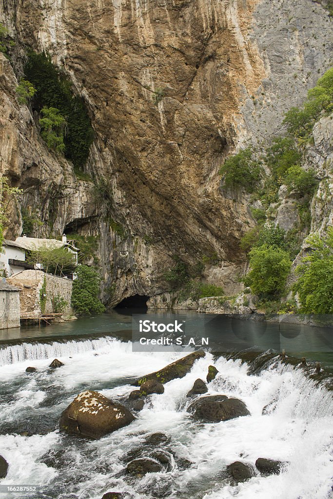 Wiosną rzeki Buna, Blagaj, Bośnia i Hercegowina - Zbiór zdjęć royalty-free (Bez ludzi)