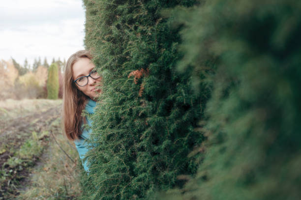 istock Beautiful autumn woman 1662922309