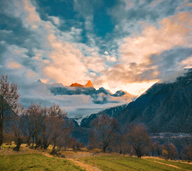 istock Namcha Barwa Peak at Sunrise 1662946860