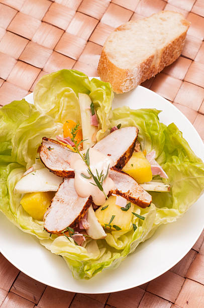 salade de poulet souabes - apple chicken chicken breast chicken salad photos et images de collection