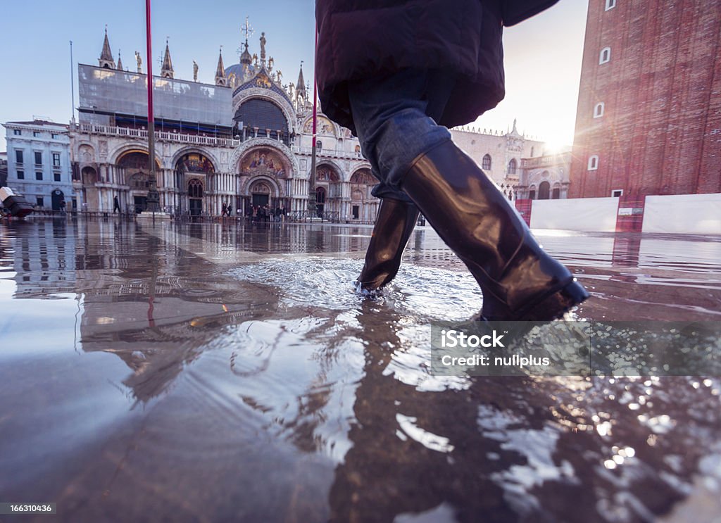 alta marea a Venezia - Foto stock royalty-free di Inondazione