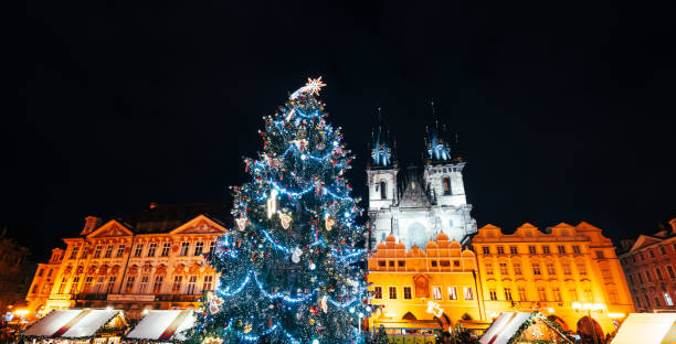 istock Christmas night cityscape in Vienna on december 1663310655