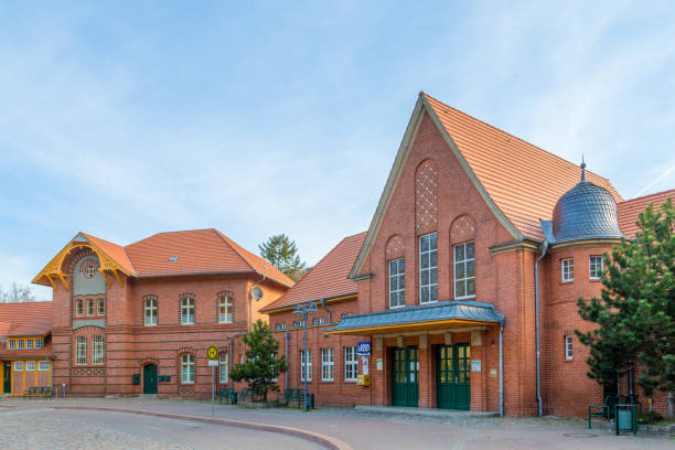 istock famous old train station in Seebad Heringsdorf 1663451461