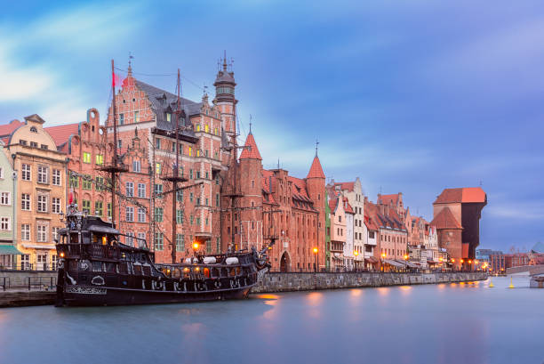 istock City embankment on a bright sunny morning, Gdansk, Poland 1663503003
