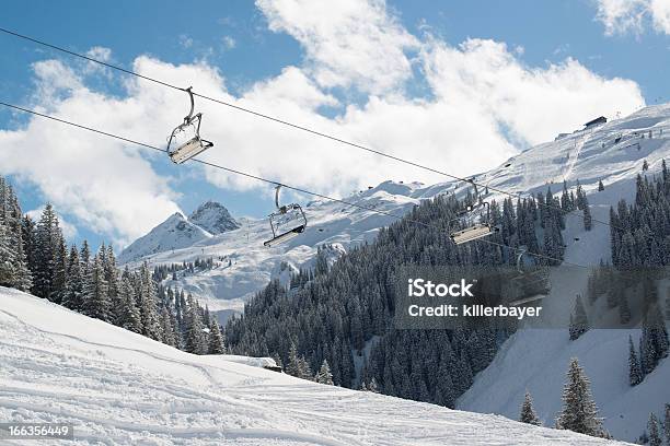 Skilift En Montafon Valley Foto de stock y más banco de imágenes de Actividad - Actividad, Aire libre, Alpes Europeos