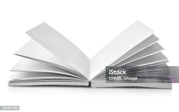 Libro Aperto Con Pagine A Ventaglio - Fotografie stock e altre immagini di Aperto - Aperto, Carta, Composizione orizzontale