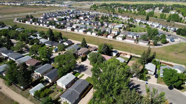 Aerial video of Sutherland neighborhood, Saskatoon