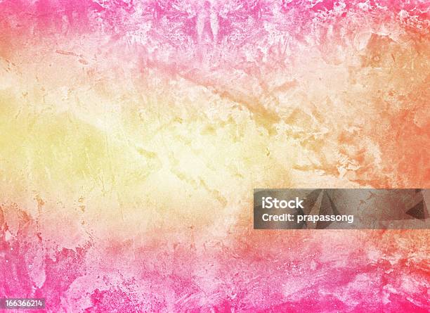 のカラフルなピンク黄色グランジセメントの壁 - カラフルのストックフォトや画像を多数ご用意 - カラフル, グランジ加工, コンクリート