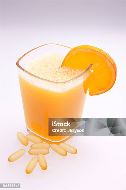 Foto de Coquetel De Vitamina C Pelo Resfriado E Gripe e mais fotos de stock de Alimentação Saudável - Alimentação Saudável, Bebida, Beleza
