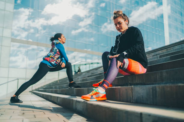 istock Friends sports training 1663939349