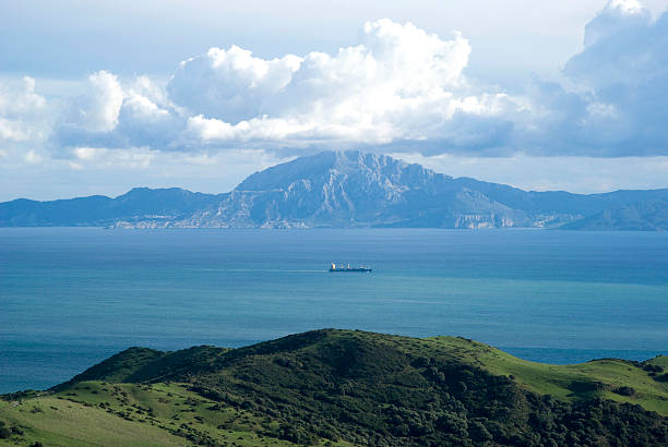 estrecho de gibraltar - morocco landscape mountain mountain range fotografías e imágenes de stock