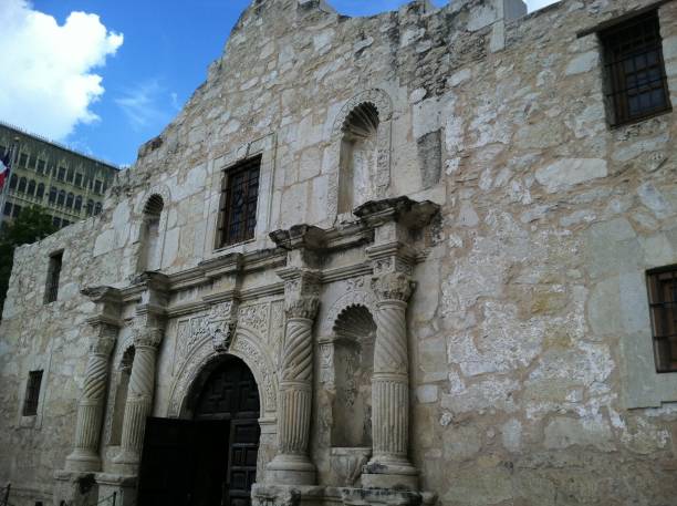 istock San Antonio Texas scenery Alamo area 1664123887