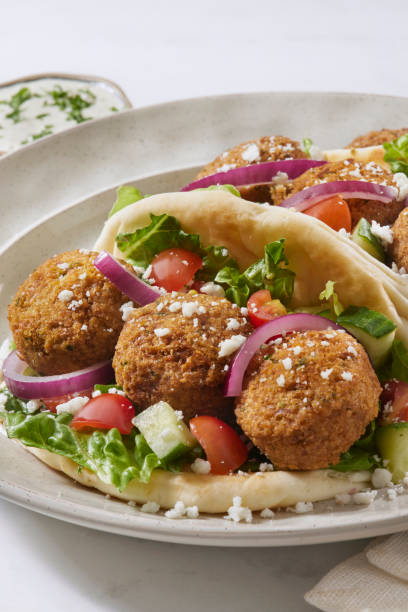 istock Falafal Pita Sandwich 1664139169