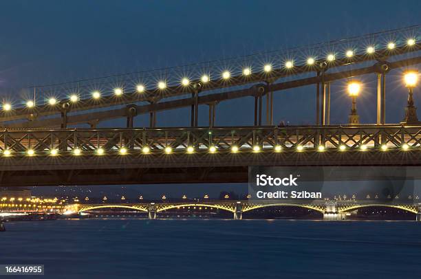 Foto de Pontes Detalhes e mais fotos de stock de Arquitetura - Arquitetura, Azul, Budapeste