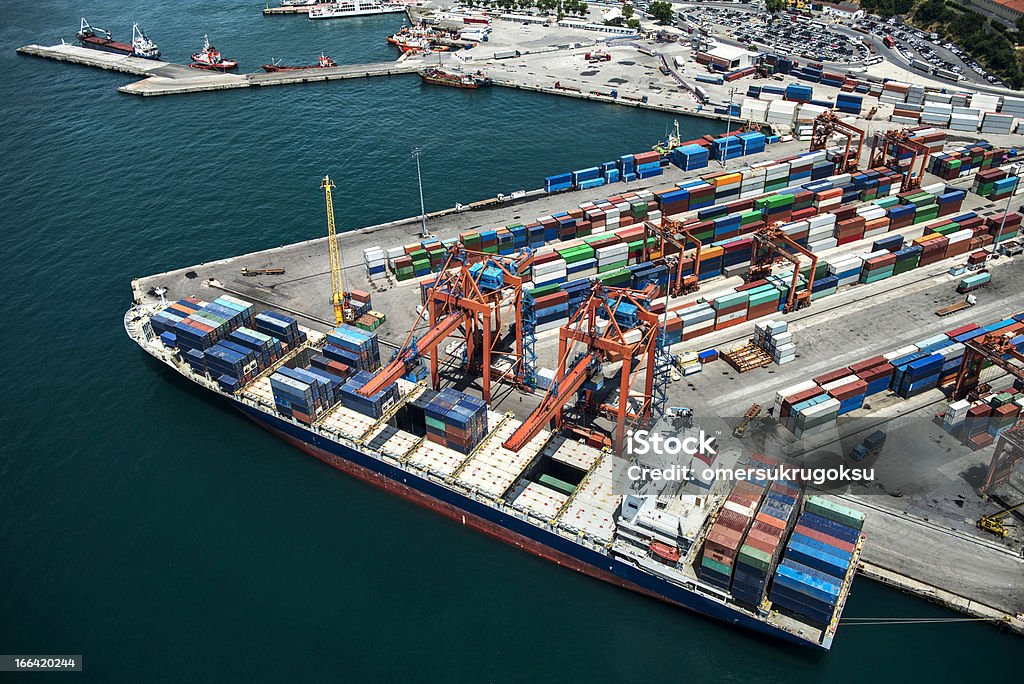Luftaufnahme des Container Hafen und Schiff - Lizenzfrei Türkei Stock-Foto