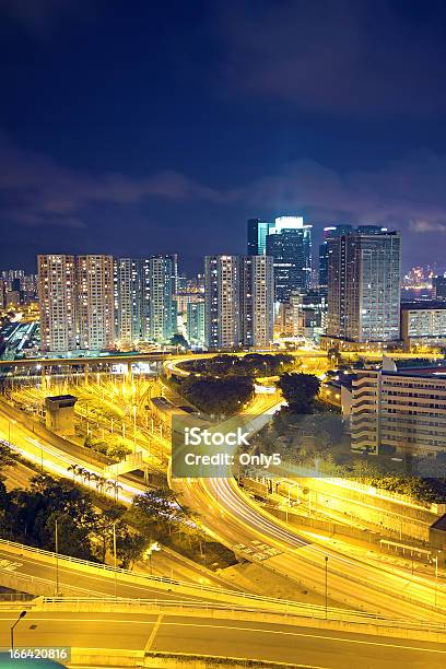 Verkehr In Hong Kong Bei Nacht Stockfoto und mehr Bilder von Abenddämmerung - Abenddämmerung, Bankenviertel, Beleuchtet