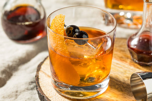 istock Boozy Maple Syrup Old Fashioned Cocktail 1664252235