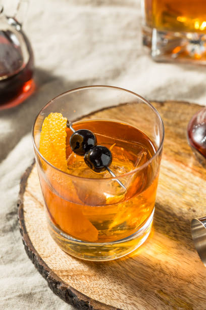 istock Boozy Maple Syrup Old Fashioned Cocktail 1664253310