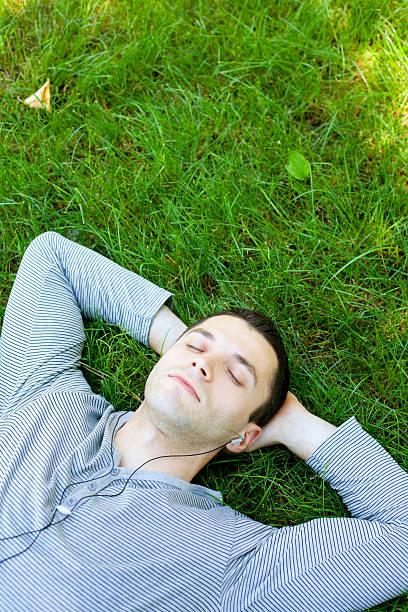 istock listening to music 166440858