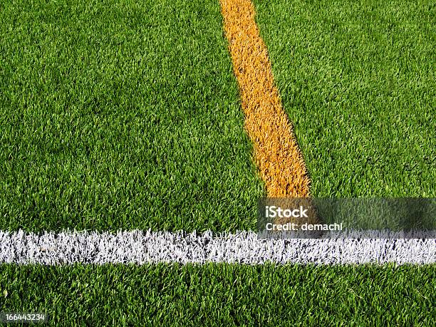 Campo De Futebol De Linhas - Fotografias de stock e mais imagens de Ao Ar Livre - Ao Ar Livre, Atleticismo, Bola de Futebol