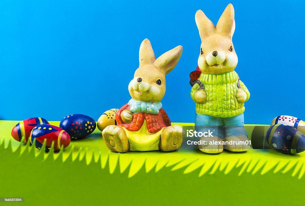 부활제 bunnies 파란색 배경 - 로열티 프리 계절 스톡 사진