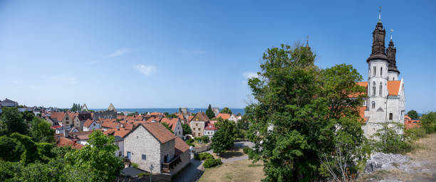 istock The skyline of Visby featuring the Sankta Maria Kathedral. 1665564292