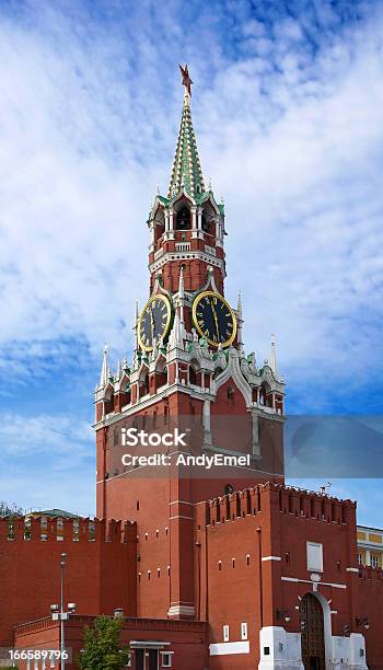 The Saviour Tower Kremlin De Moscovo - Fotografias de stock e mais imagens de Arquitetura - Arquitetura, Azul, Capitais internacionais