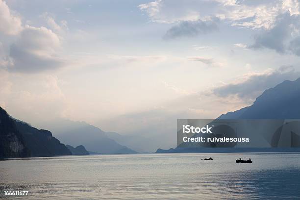 Lago Svizzera - Fotografie stock e altre immagini di Alba - Crepuscolo - Alba - Crepuscolo, Alpi, Alpi svizzere
