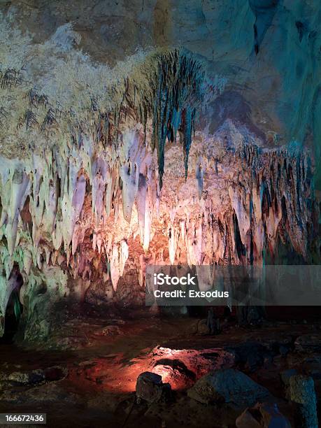 Tham Khao Bin Cave - Fotografie stock e altre immagini di Asia - Asia, Calcare, Caverna